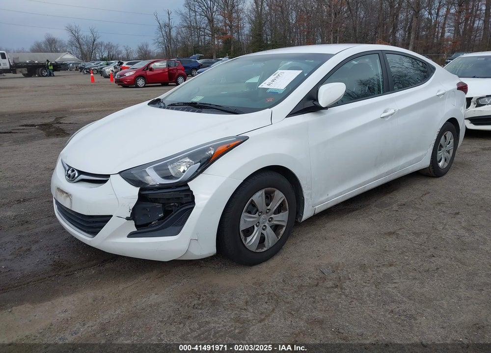 2016 HYUNDAI ELANTRA SE VIN: 5NPDH4AE7GH677460