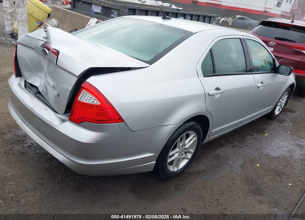 2012 FORD FUSION S VIN: 3FAHP0GAXCR331160