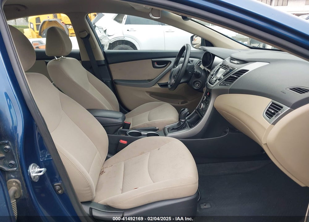 2014 HYUNDAI ELANTRA VIN: KMHDH4AE5EU051050