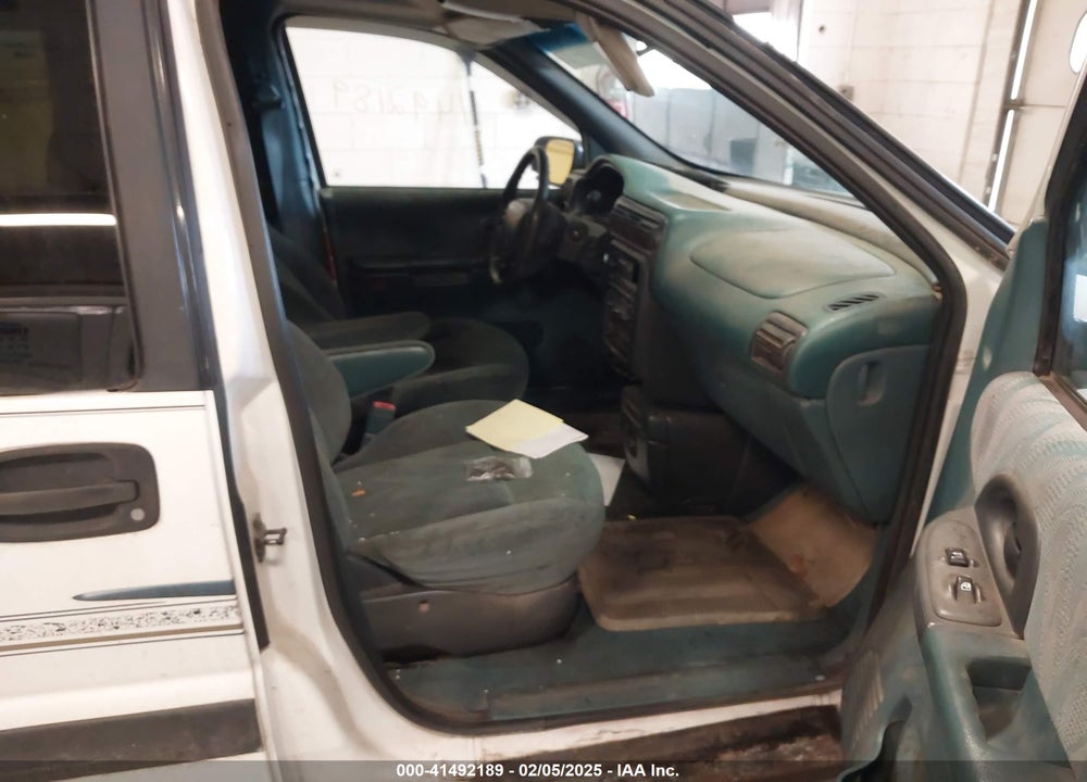 1997 CHEVROLET VENTURE VIN: 1GNDX06E2VD164440