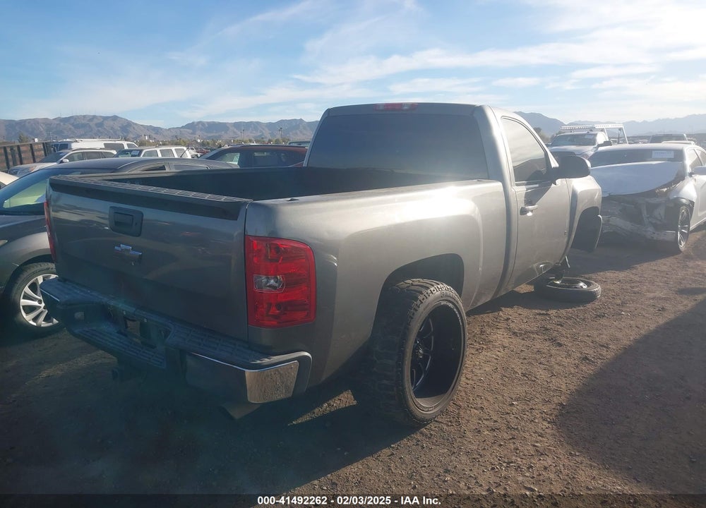 2008 CHEVROLET SILVERADO 1500 LT1 VIN: 1GCEC14028Z213228