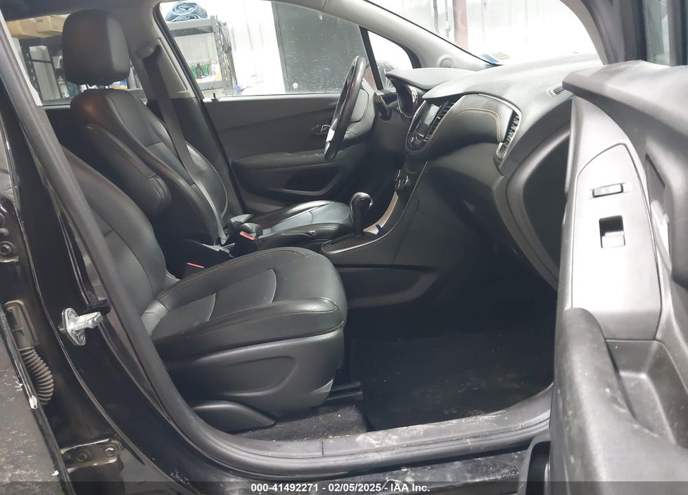2021 CHEVROLET TRAX AWD LT VIN: KL7CJPSBXMB324114