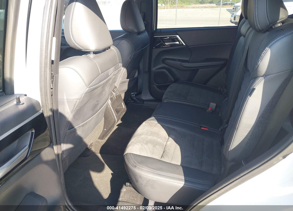 2024 MITSUBISHI OUTLANDER SE/SE BLACK EDITION/SE BLACK EDITION W/PANO ROOF S-AWC VIN: JA4J3VA81RZ025246