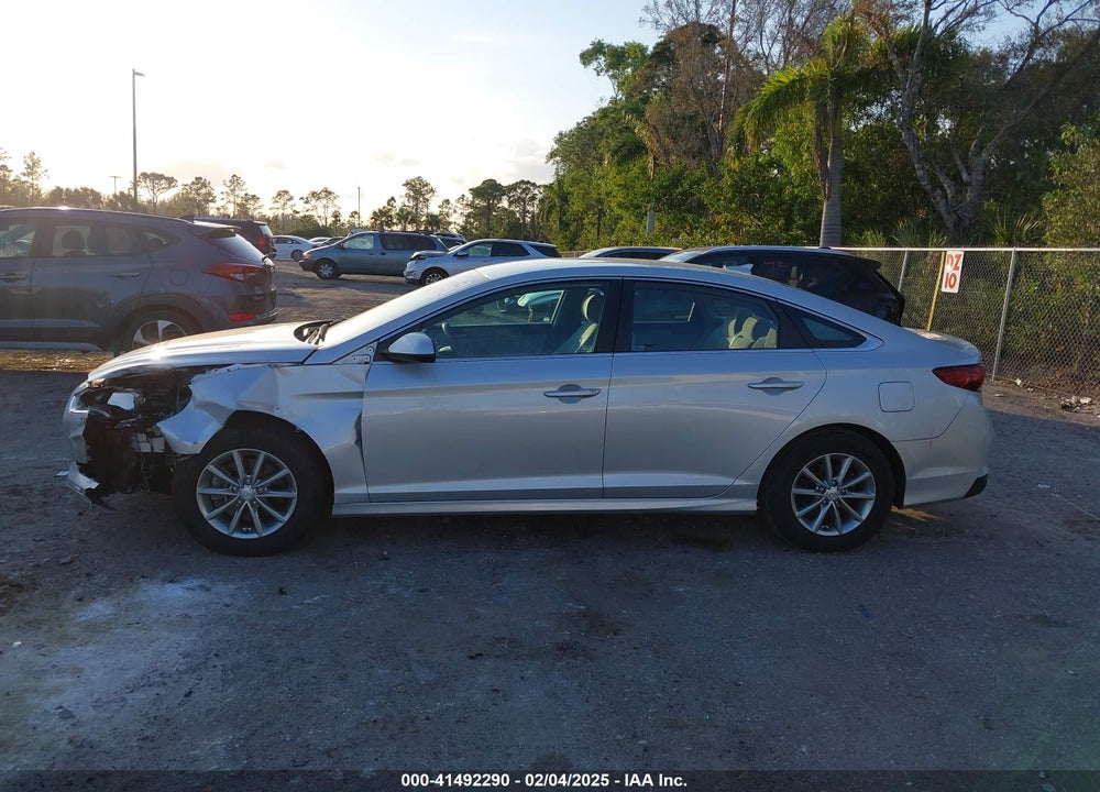2019 HYUNDAI SONATA VIN: 5NPE24AF9KH770956