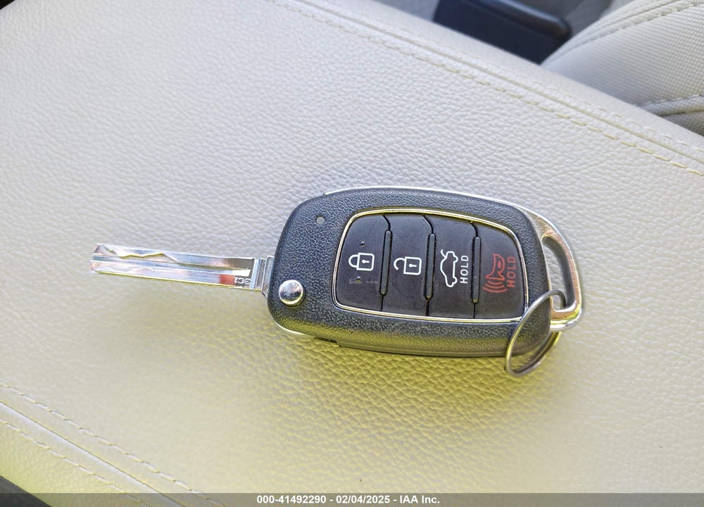 2019 HYUNDAI SONATA VIN: 5NPE24AF9KH770956