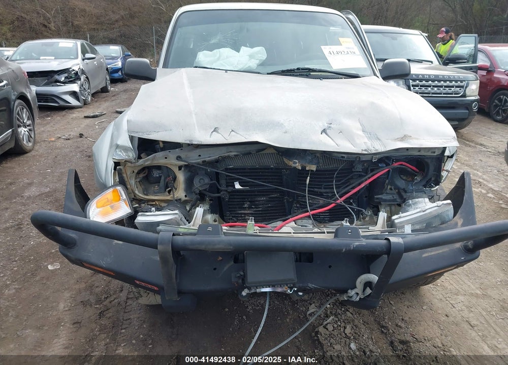 2000 TOYOTA TACOMA VIN: 4TAWM72N5YZ643107