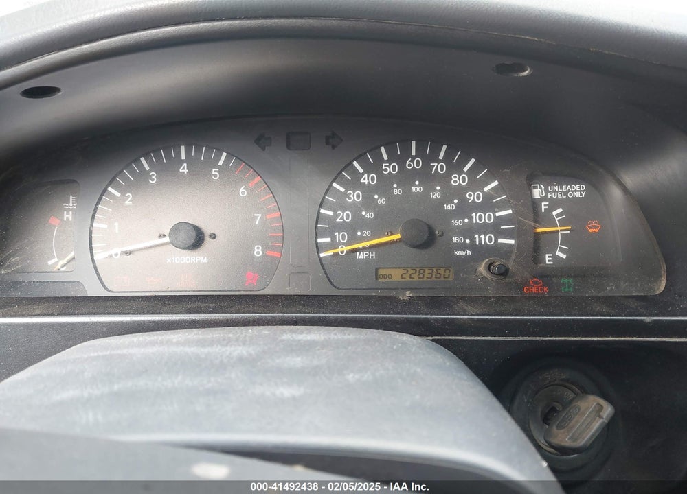 2000 TOYOTA TACOMA VIN: 4TAWM72N5YZ643107