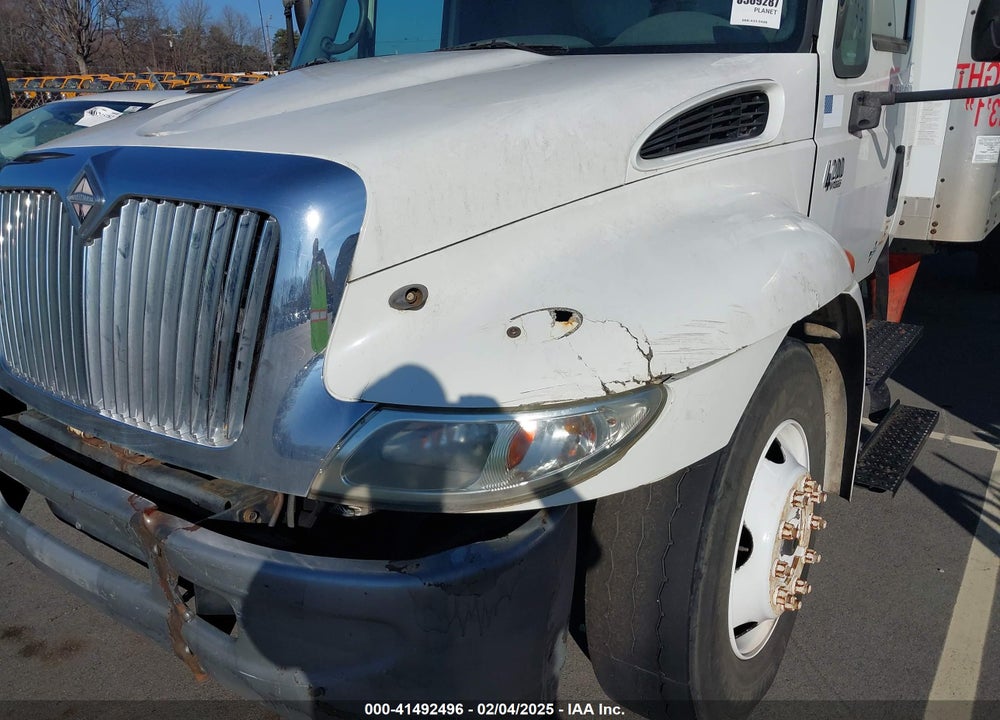 2006 INTERNATIONAL 4000 4200 VIN: 1HTMPAFM96H337678