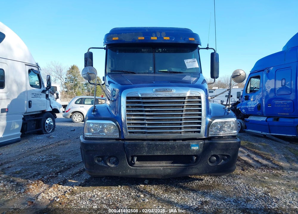 2007 FREIGHTLINER ST120 ST120 VIN: 1FUJBBCK17LX21842