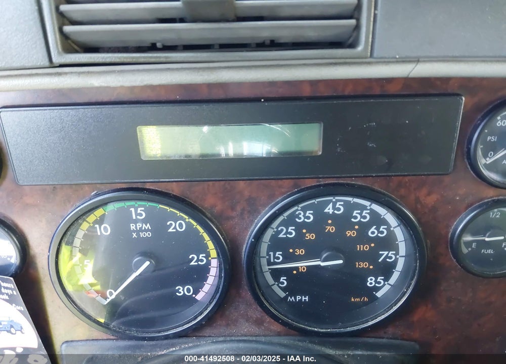 2007 FREIGHTLINER ST120 ST120 VIN: 1FUJBBCK17LX21842