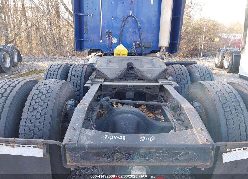 2007 FREIGHTLINER ST120 ST120 VIN: 1FUJBBCK17LX21842