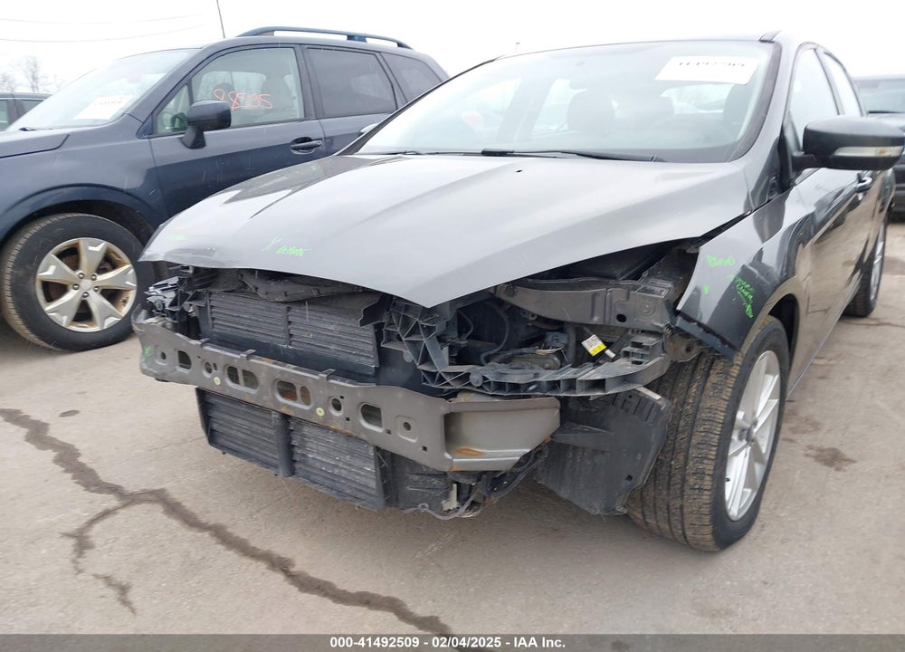 2015 FORD FOCUS VIN: 1FADP3K26FL373411