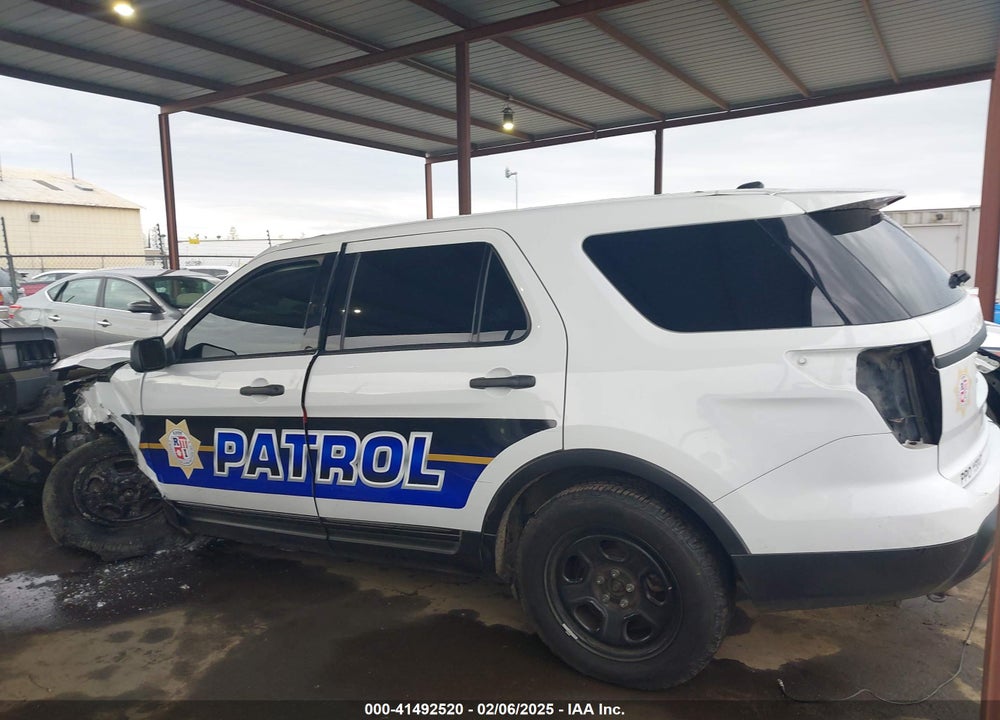 2014 FORD POLICE INTERCEPTOR VIN: 1FM5K8AR0EGC40445