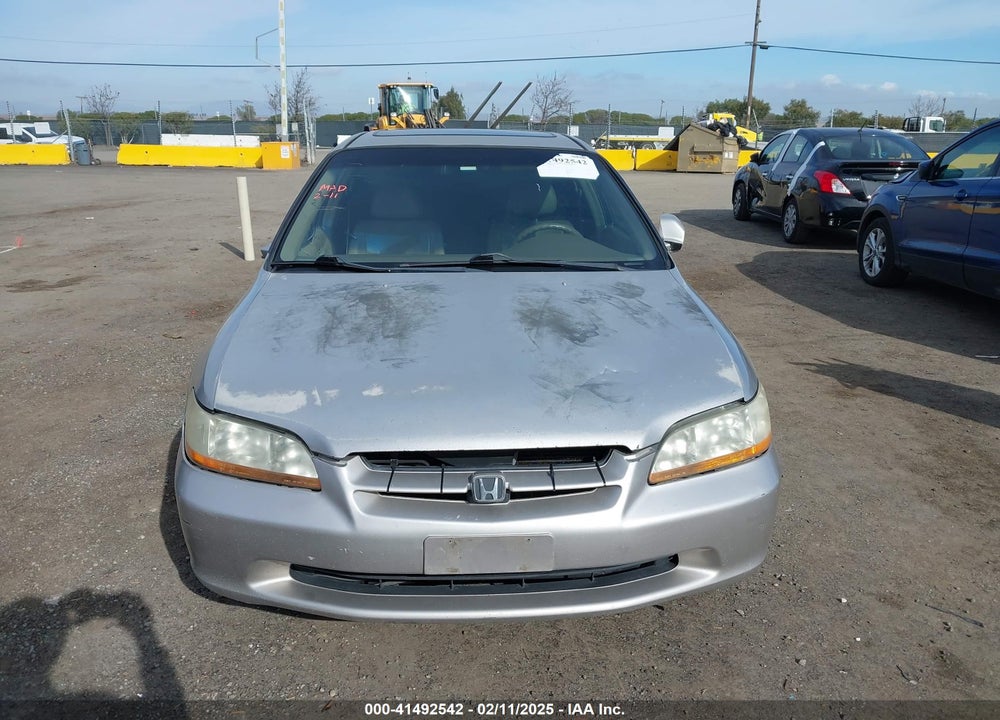 1999 HONDA ACCORD EX V6 VIN: 1HGCG1653XA003143