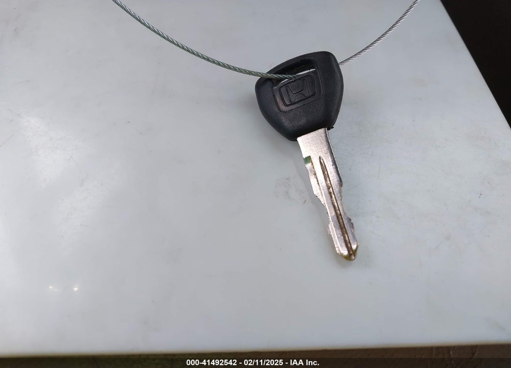 1999 HONDA ACCORD EX V6 VIN: 1HGCG1653XA003143
