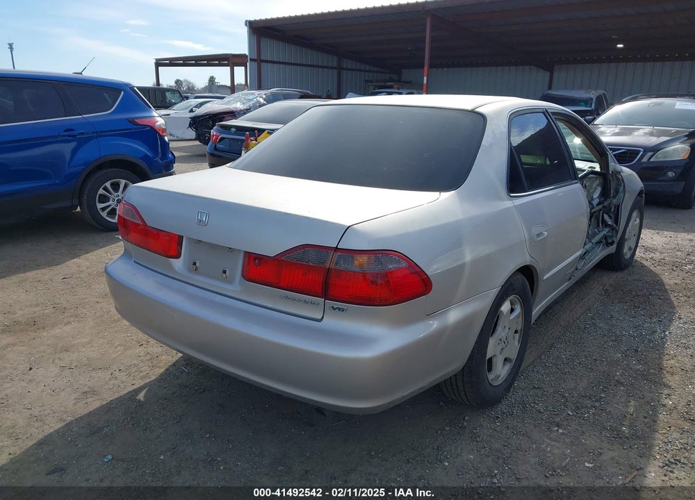 1999 HONDA ACCORD EX V6 VIN: 1HGCG1653XA003143