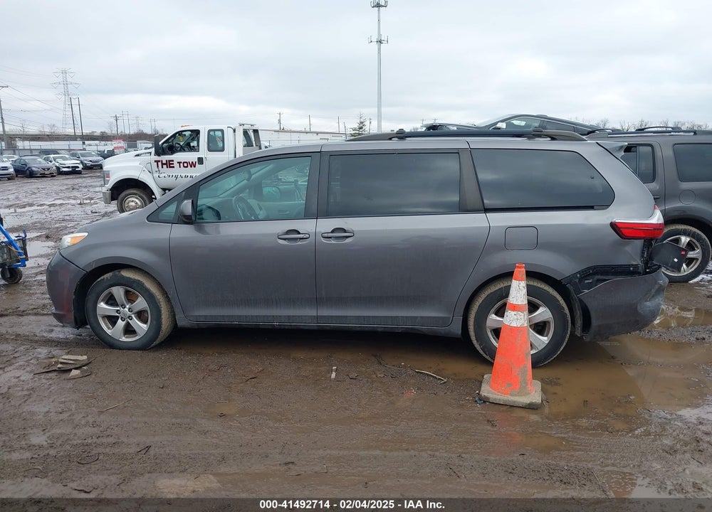2016 TOYOTA SIENNA LE 8 PASSENGER VIN: 5TDKK3DC5GS713069