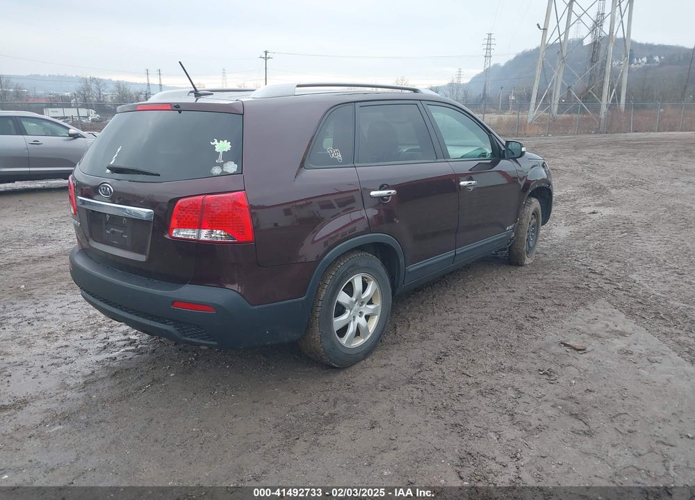 2012 KIA SORENTO LX VIN: 5XYKTDA60CG189368