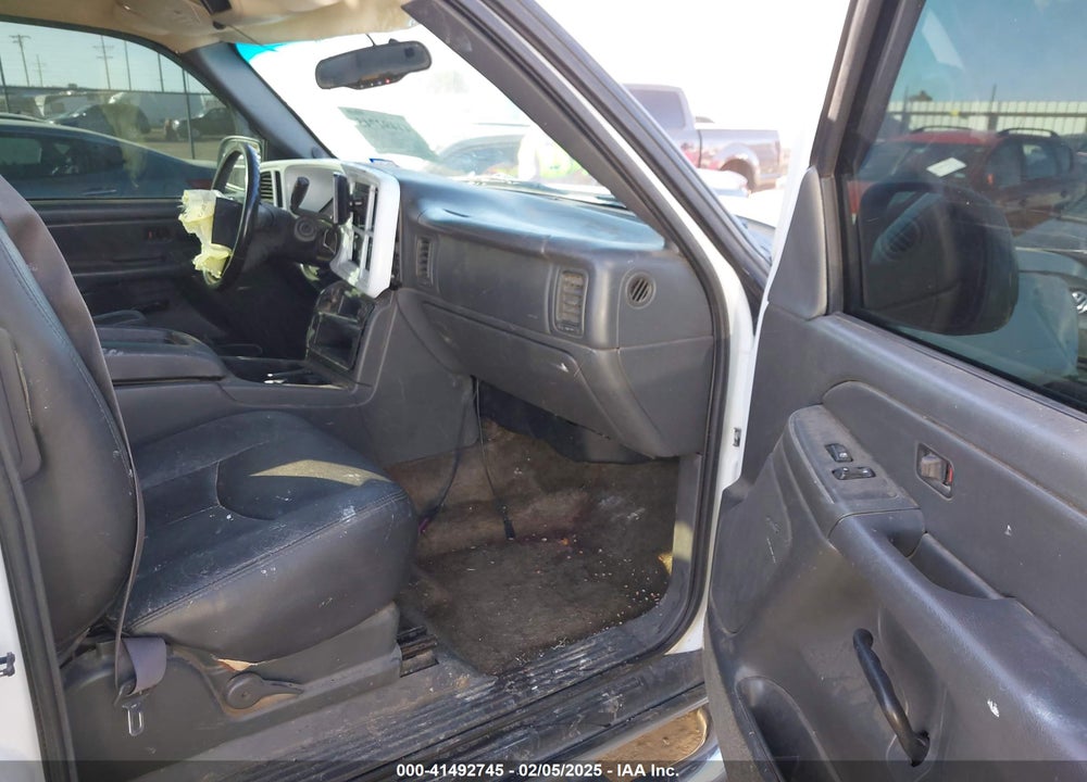 2003 CHEVROLET AVALANCHE 1500 VIN: 3GNEC13T83G291671