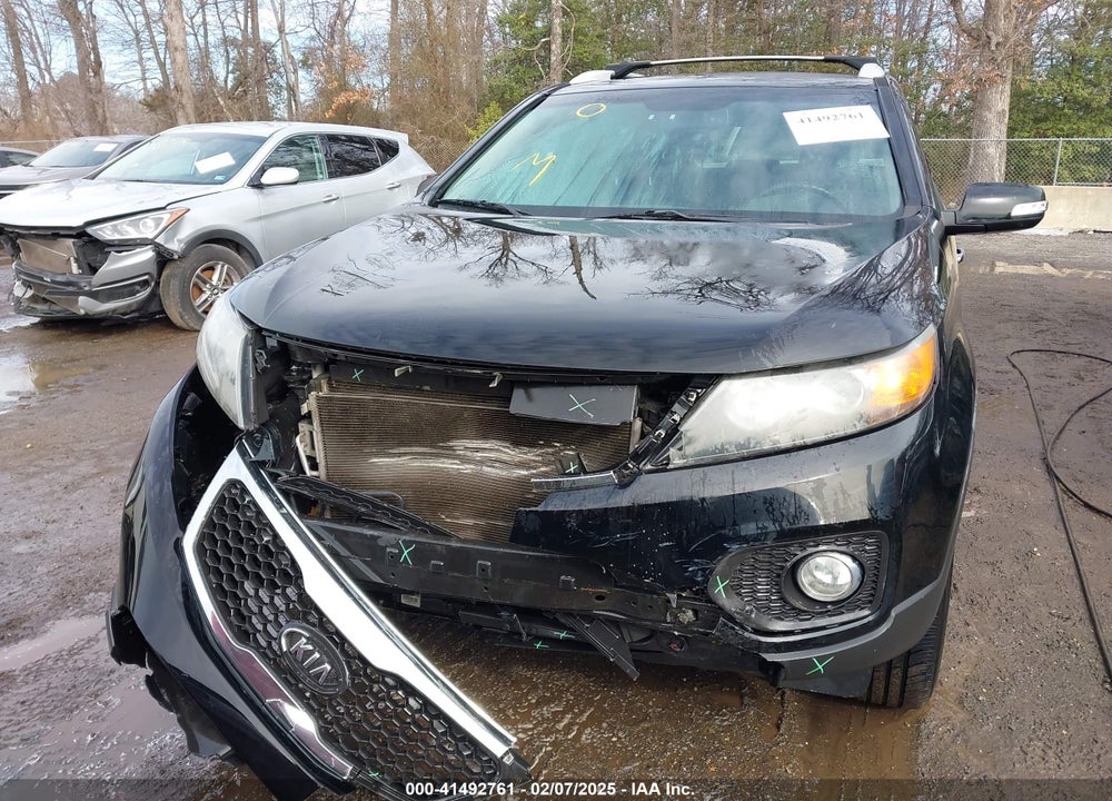 2012 KIA SORENTO LX VIN: 5XYKT3A61CG211985