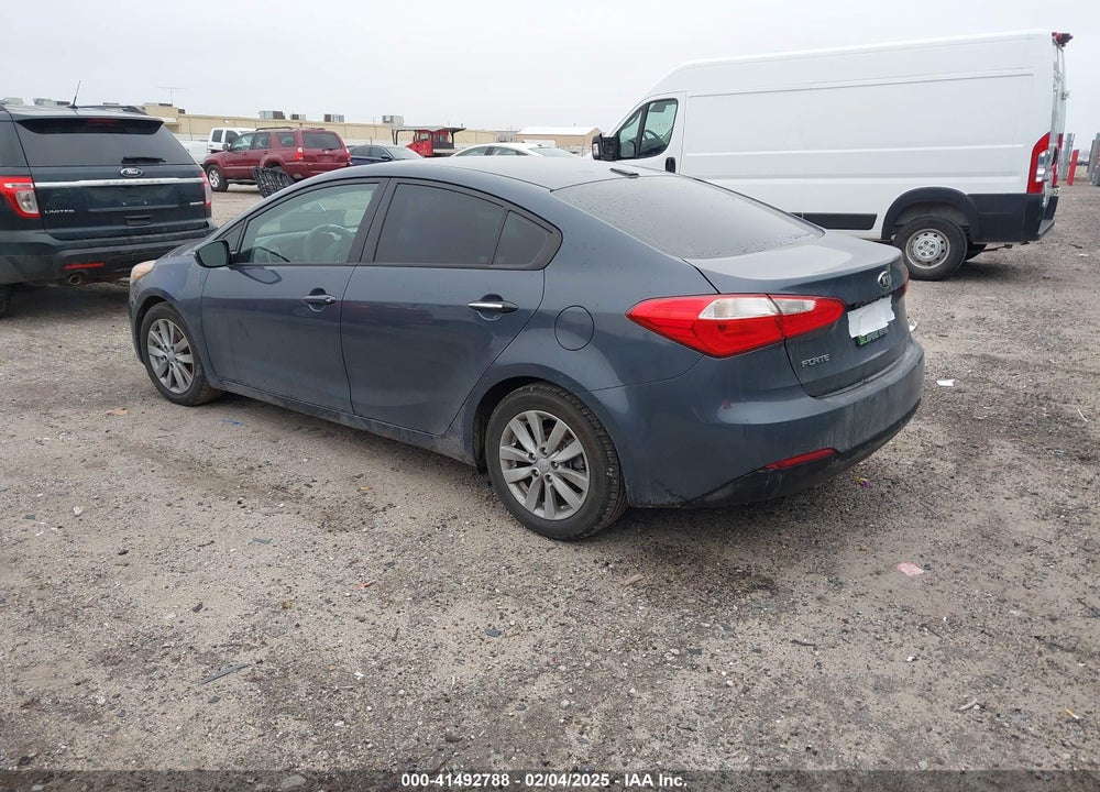 2015 KIA FORTE VIN: KNAFX4A67F5356230