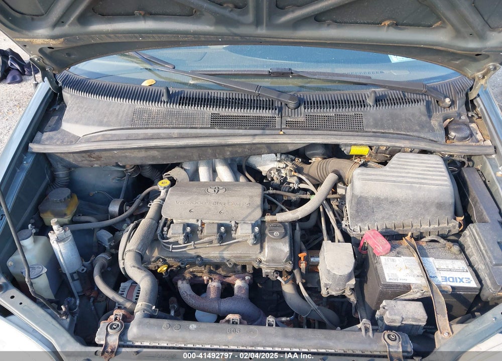 2000 TOYOTA SIENNA LE VIN: 4T3ZF13C8YU300961
