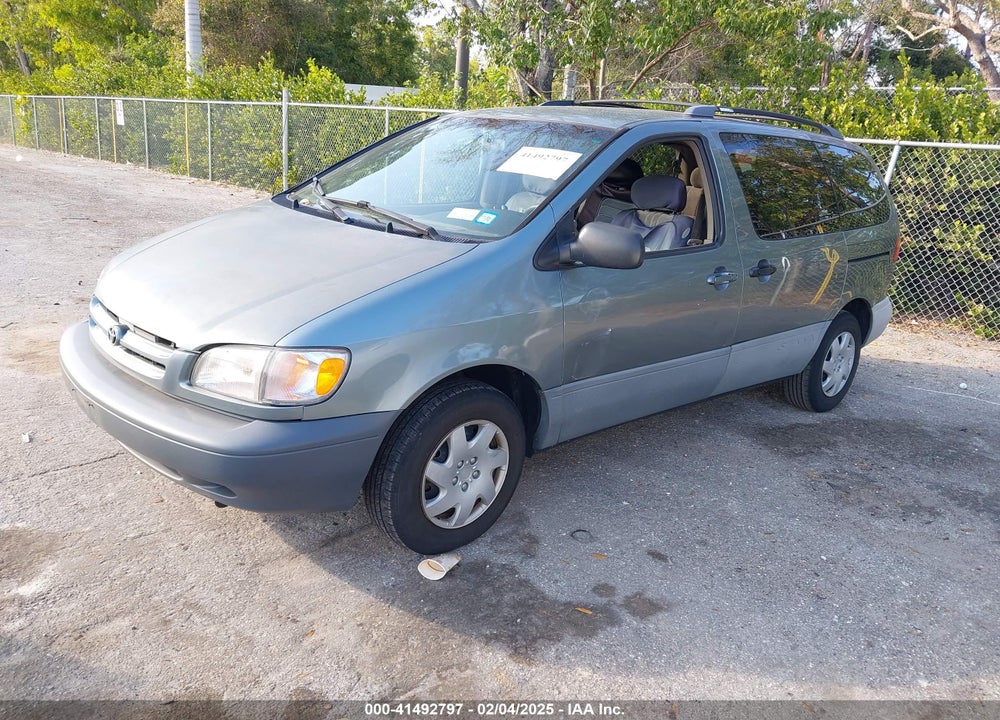 2000 TOYOTA SIENNA LE VIN: 4T3ZF13C8YU300961