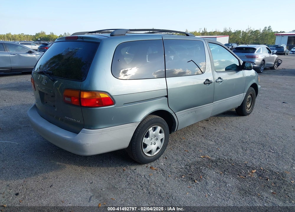2000 TOYOTA SIENNA LE VIN: 4T3ZF13C8YU300961