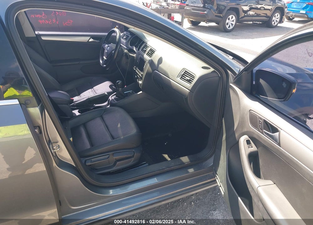 2017 VOLKSWAGEN JETTA VIN: 3VWB67AJ5HM277501