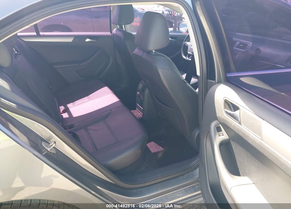 2017 VOLKSWAGEN JETTA VIN: 3VWB67AJ5HM277501