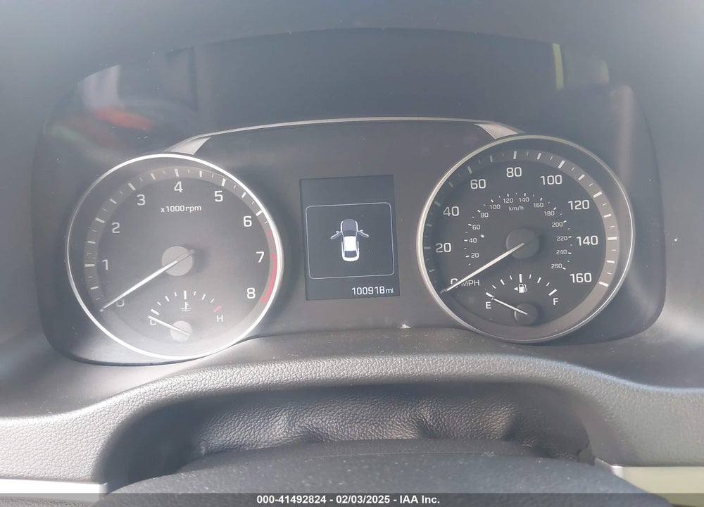2018 HYUNDAI ELANTRA VIN: 5NPD84LFXJH338494