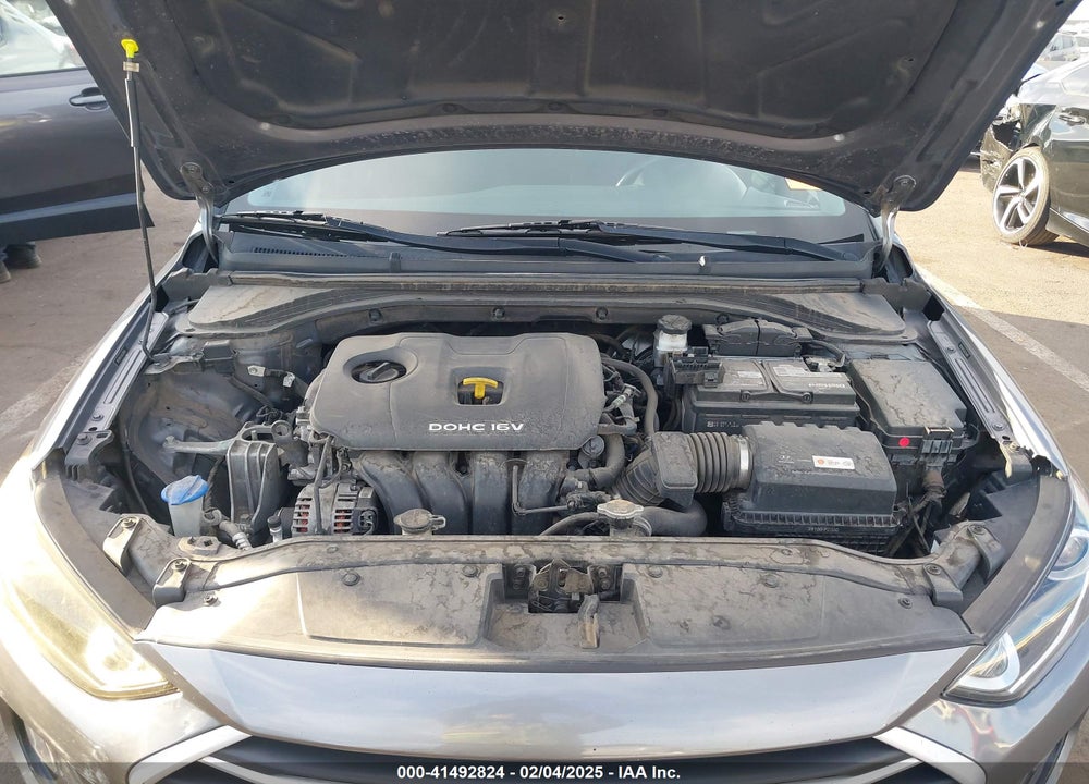 2018 HYUNDAI ELANTRA VIN: 5NPD84LFXJH338494