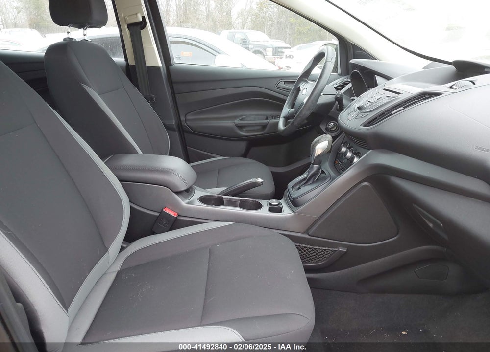 2016 FORD ESCAPE S VIN: 1FMCU0F71GUA18060