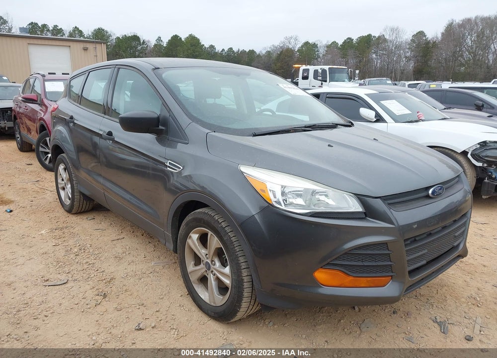 2016 FORD ESCAPE S VIN: 1FMCU0F71GUA18060