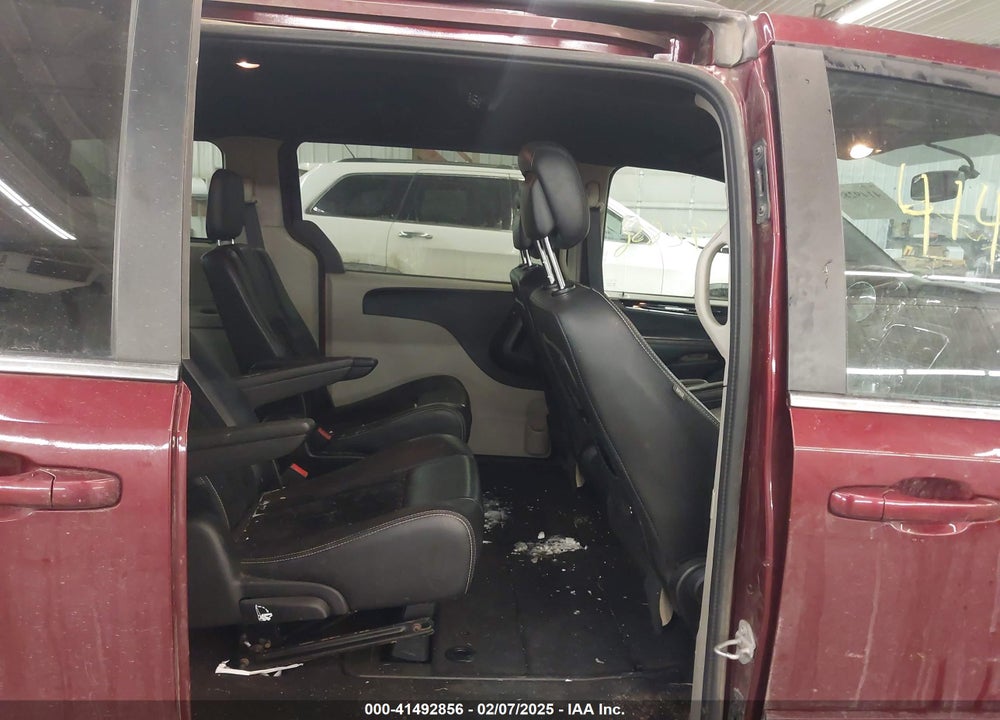2017 DODGE GRAND CARAVAN SXT VIN: 2C4RDGCG9HR557505