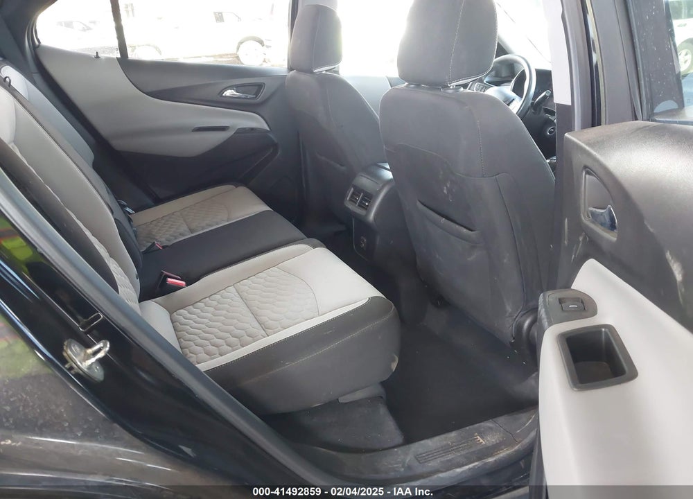 2019 CHEVROLET EQUINOX LS VIN: 3GNAXHEV9KL195886