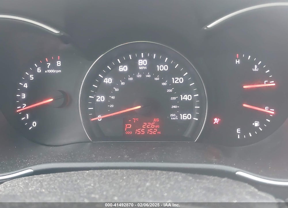 2014 KIA SORENTO LX VIN: 5XYKTDA67EG502824