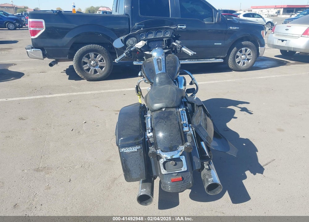 2019 HARLEY-DAVIDSON FLHX VIN: 1HD1KBC12KB642448