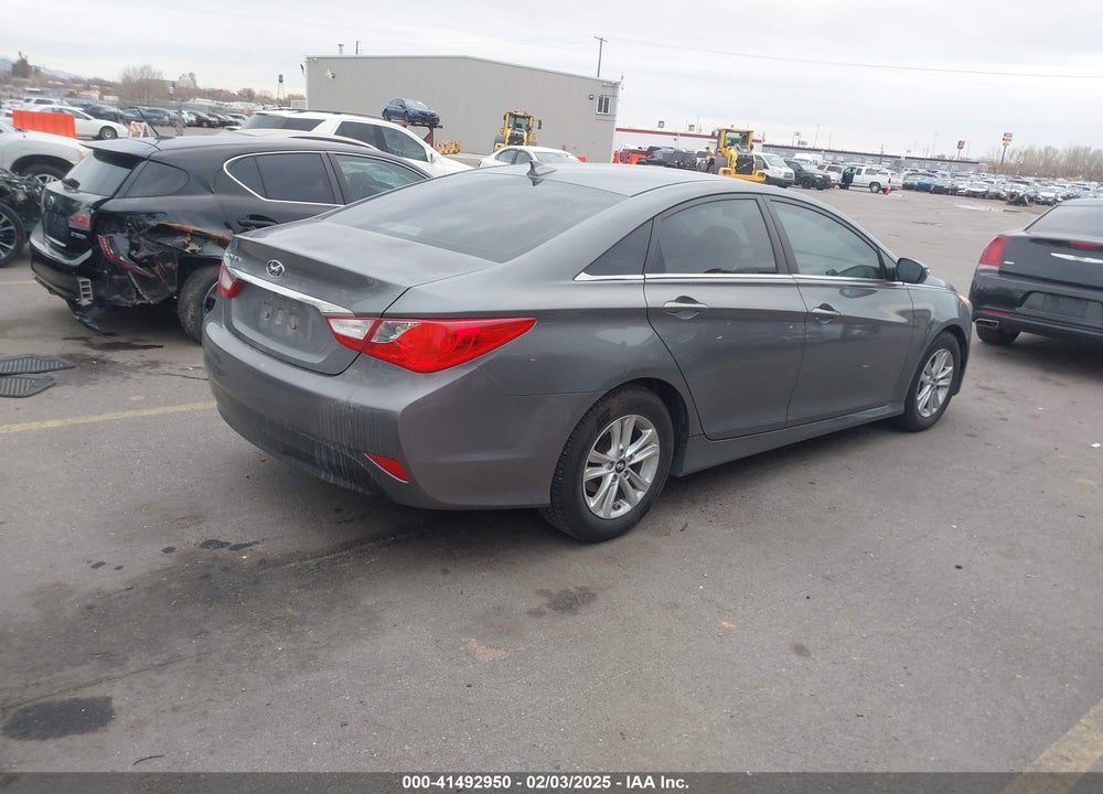 2014 HYUNDAI SONATA VIN: 5NPEB4AC7EH931623