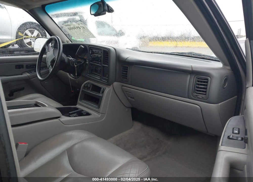 2005 CHEVROLET TAHOE LT VIN: 1GNEC13T55J230697