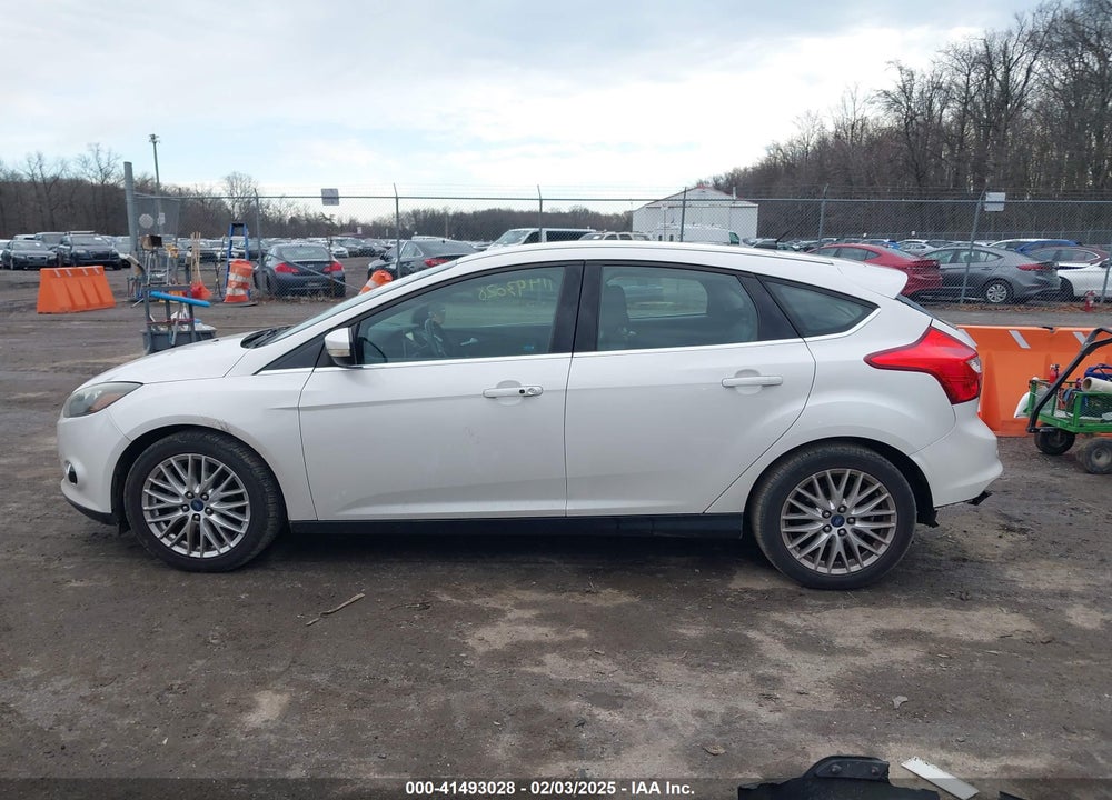 2013 FORD FOCUS VIN: 1FADP3N25DL143495