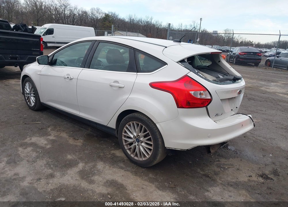 2013 FORD FOCUS VIN: 1FADP3N25DL143495