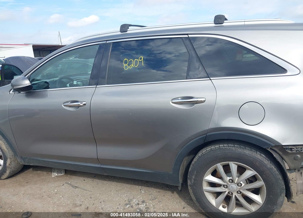 2016 KIA SORENTO 2.4L LX VIN: 5XYPG4A35GG036443