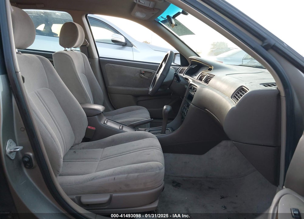 1999 TOYOTA CAMRY CE VIN: 4T1BG22K8XU497084