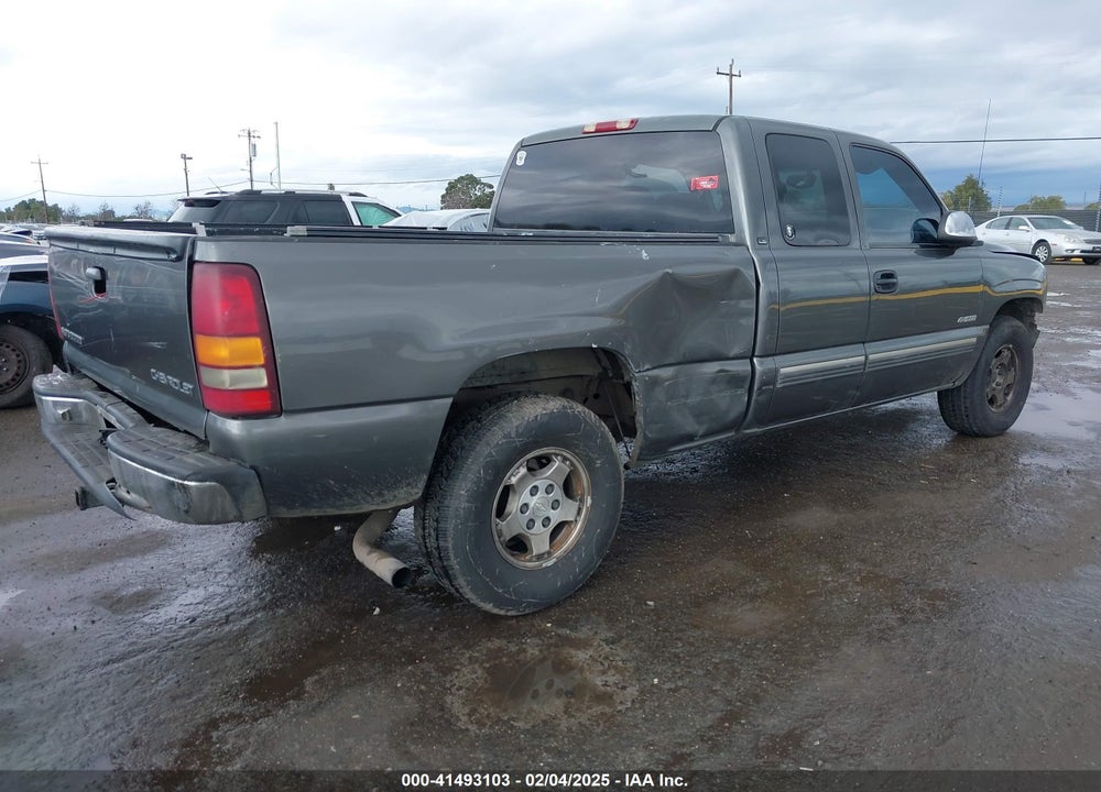 2001 CHEVROLET SILVERADO 1500 LS VIN: 1GCEK19TX1E331580