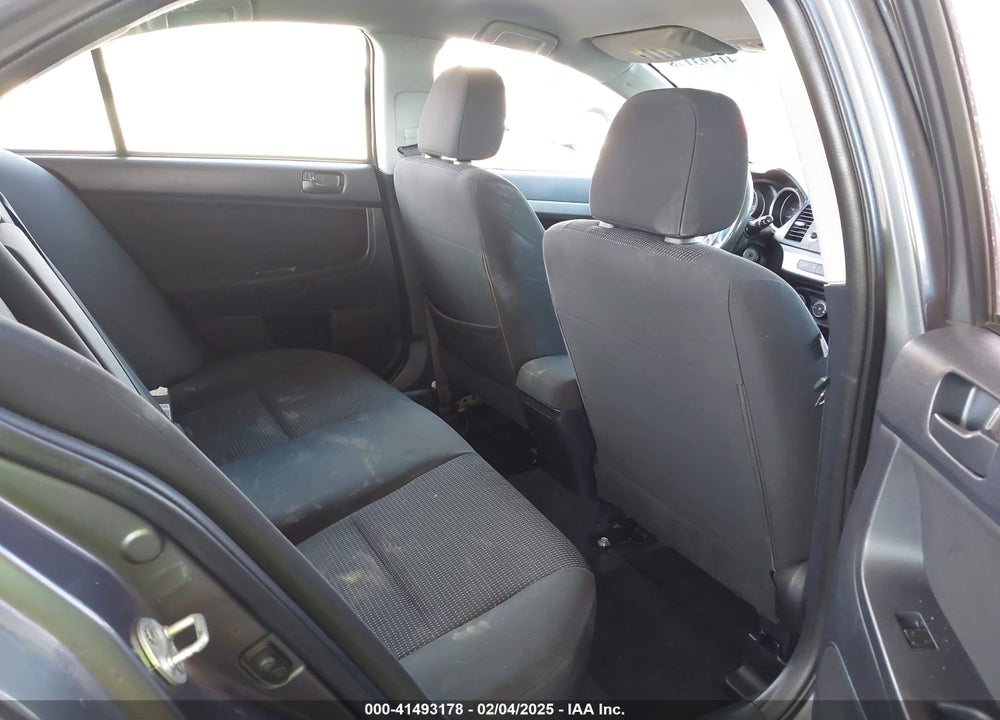 2011 MITSUBISHI LANCER VIN: JA32U2FU2BU041114