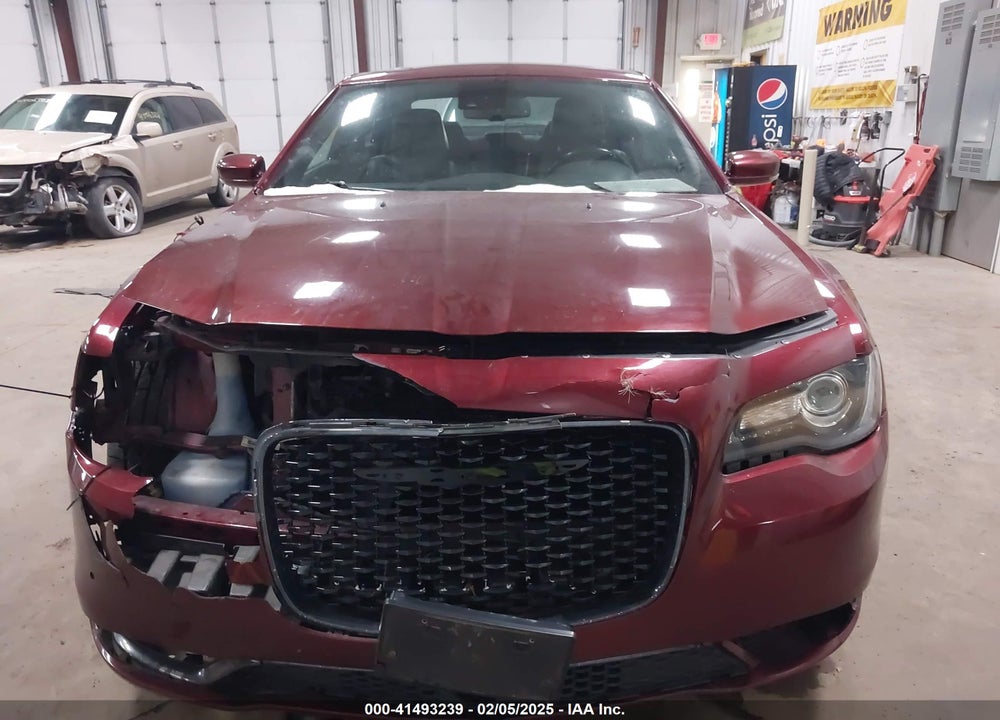 2018 CHRYSLER 300 300S AWD VIN: 2C3CCAGG5JH302401