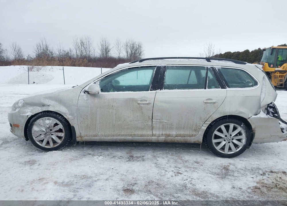 2012 VOLKSWAGEN JETTA SPORTWAGEN 2.5L SE VIN: 3VWPP7AJ1CM609364