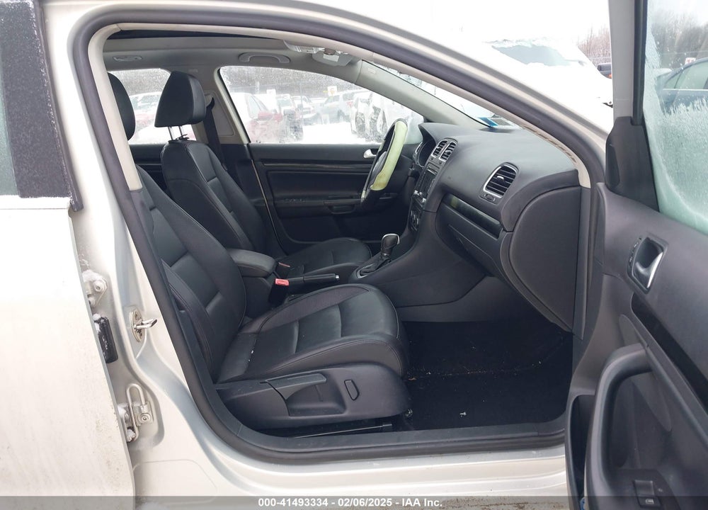 2012 VOLKSWAGEN JETTA SPORTWAGEN 2.5L SE VIN: 3VWPP7AJ1CM609364