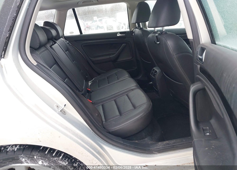 2012 VOLKSWAGEN JETTA SPORTWAGEN 2.5L SE VIN: 3VWPP7AJ1CM609364